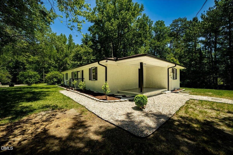 906 Circle Dr, Creedmoor, NC 27522