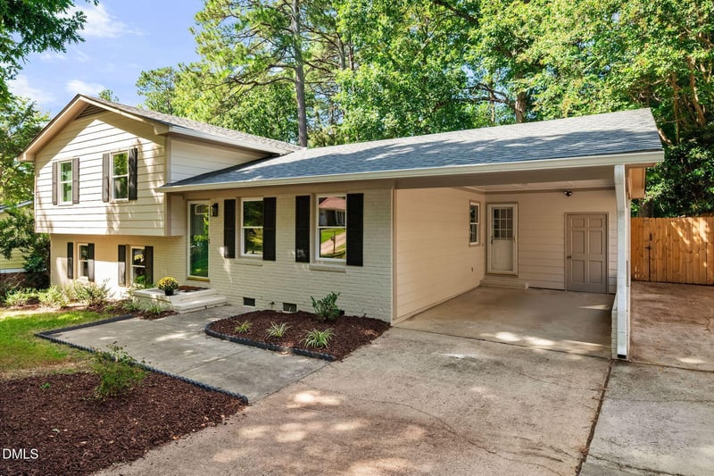 906 Griffis St, Cary, NC 27511