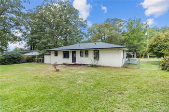 906 Shannon Dr, Fayetteville, NC 28303