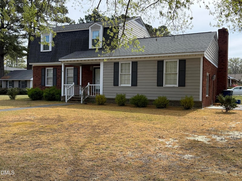 907 Chestnut Dr, Smithfield, NC 27577