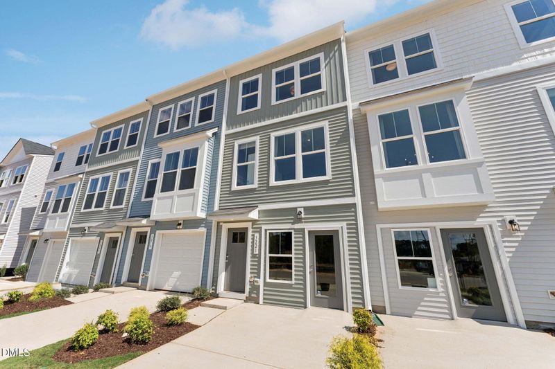 907 Formby Way, Raleigh, NC 27610