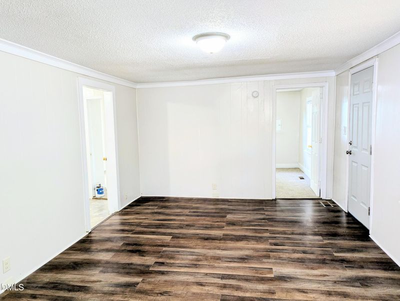 908 S Main St, Louisburg, NC 27549