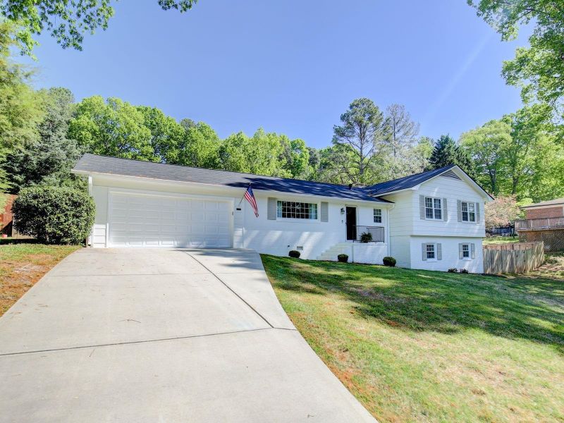 908 Temple St, Raleigh, NC 27609