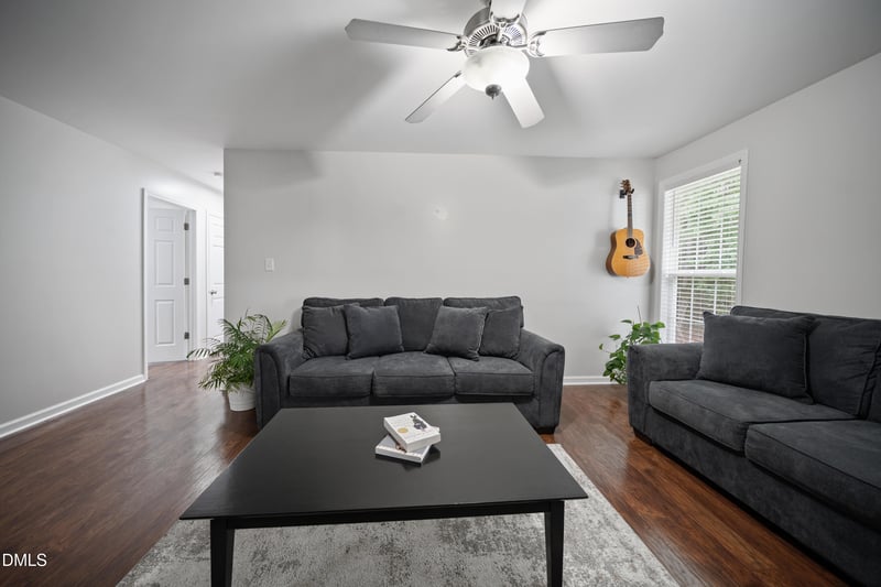 909 Amber Acres Ln, Knightdale, NC 27545