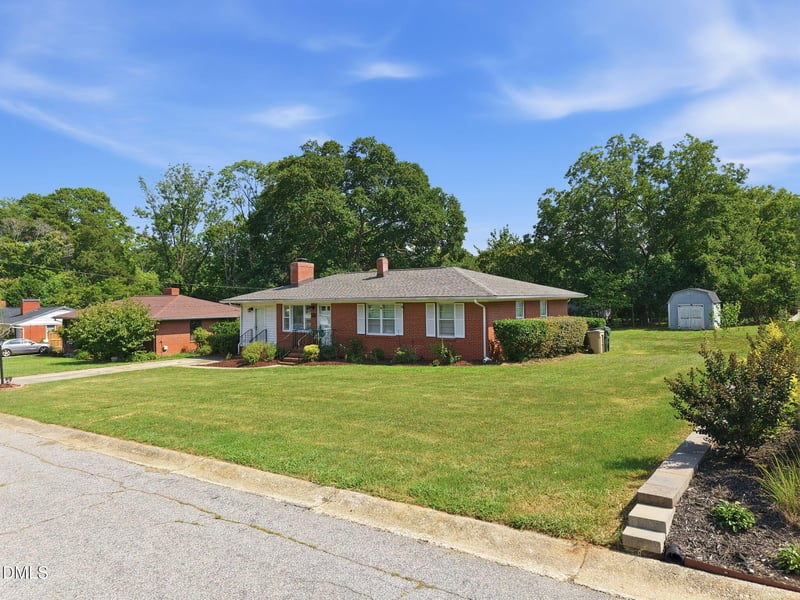 909 Brooks Ave, Garner, NC 27529