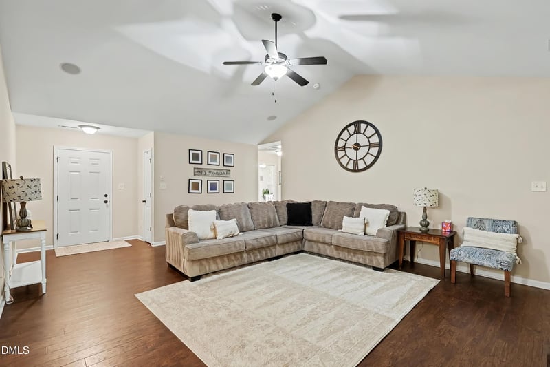 91 Castaway Ct, Clayton, NC 27520