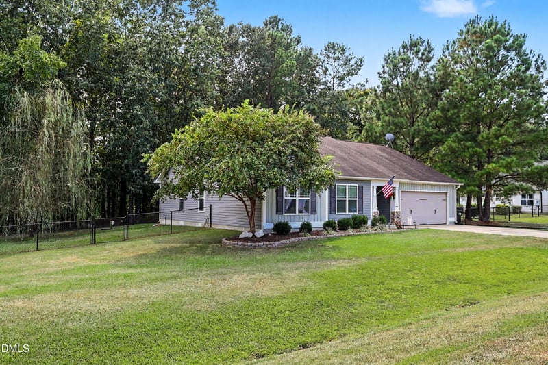 91 Castaway Ct, Clayton, NC 27520