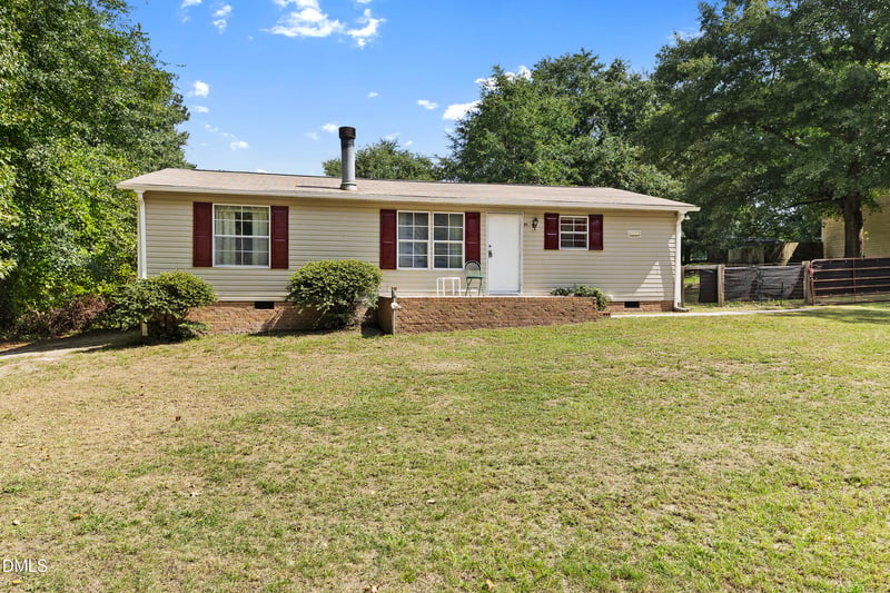 91 Kate Ln, Sanford, NC 27332