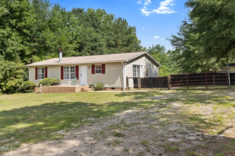 91 Kate Ln, Sanford, NC 27332