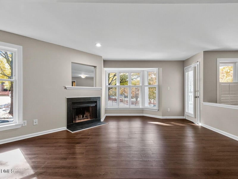 911 Washington St #203, Raleigh, NC 27605