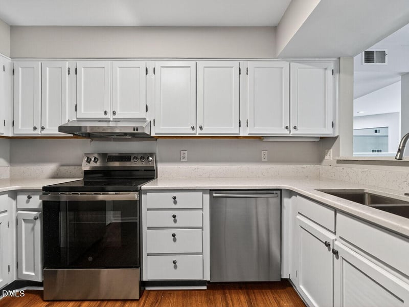 911 Washington St #203, Raleigh, NC 27605