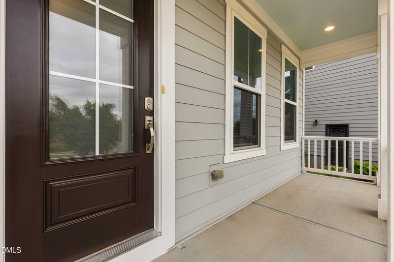 912 Village View Ln, Cary, NC 27519