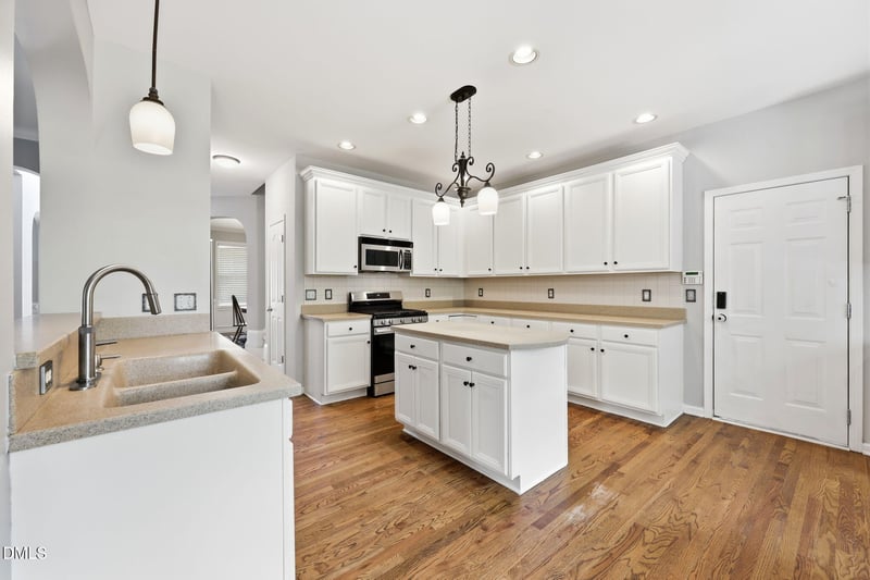 9120 Cornwell Dr, Wake Forest, NC 27587