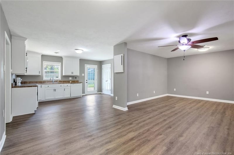913 Montclair Rd, Fayetteville, NC 28314