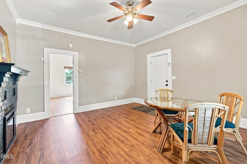 913 N Park Ave, Burlington, NC 27217