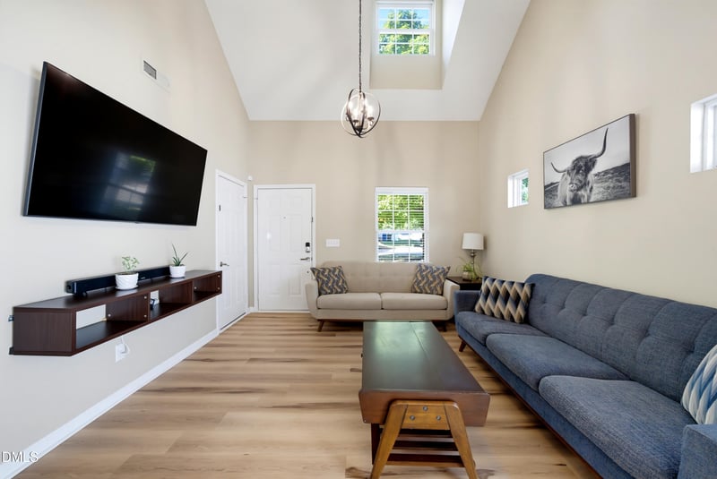 9136 Colony Village Ln, Raleigh, NC 27617