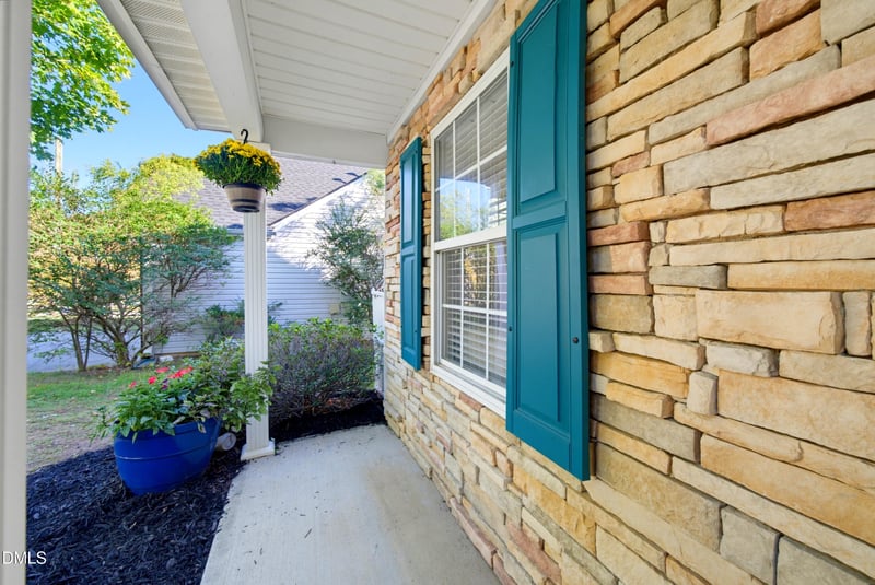 9136 Colony Village Ln, Raleigh, NC 27617