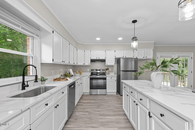 914 Edison Rd, Raleigh, NC 27610
