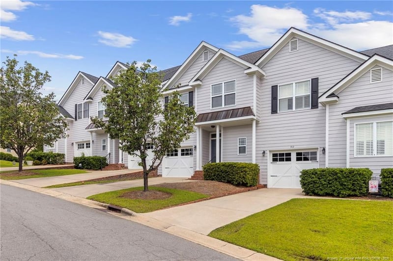 914 Westland Ridge Rd, Fayetteville, NC 28311
