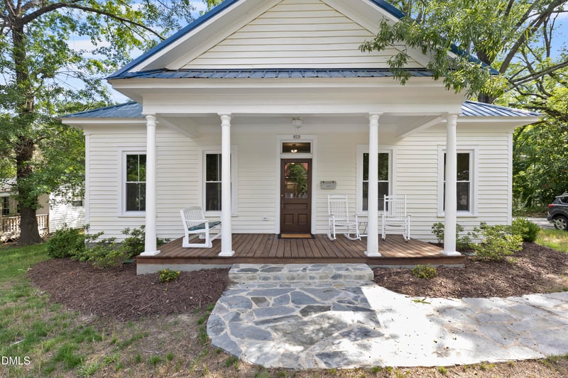 915 S 3rd St, Sanford, NC 27330