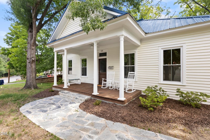 915 S 3rd St, Sanford, NC 27330