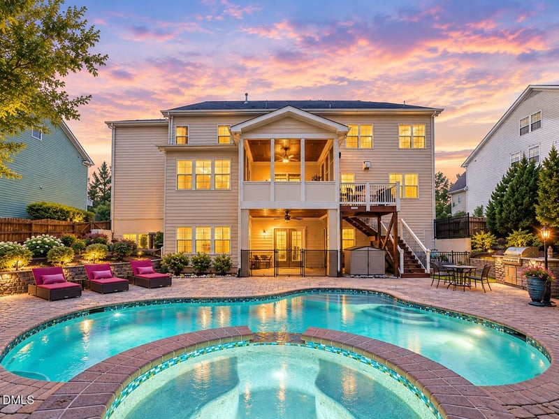917 Cambridge Hall Loop, Apex, NC 27539