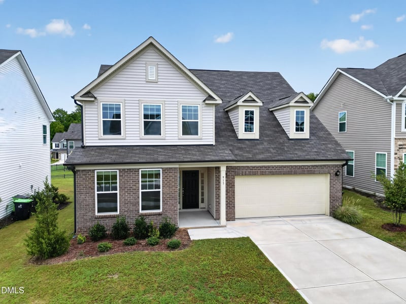 917 Channel Drop Loop, Zebulon, NC 27597
