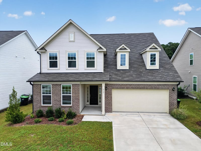 917 Channel Drop Loop, Zebulon, NC 27597
