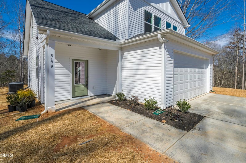 918 N Bickett Blvd, Louisburg, NC 27549