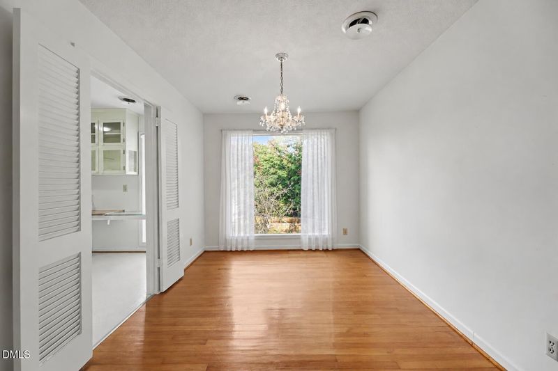 919 Devon Ave, Cary, NC 27511