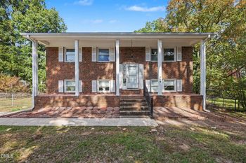 919 Devon Ave, Cary, NC 27511