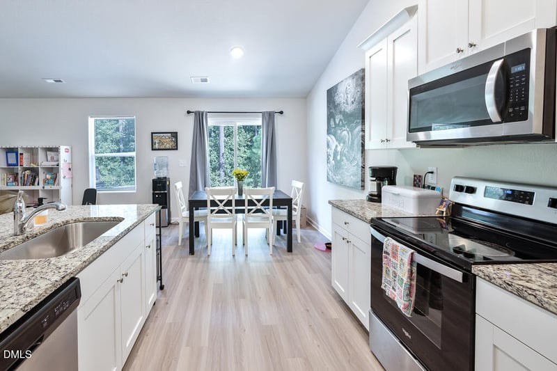 92 Chedworth Dr, Angier, NC 27501