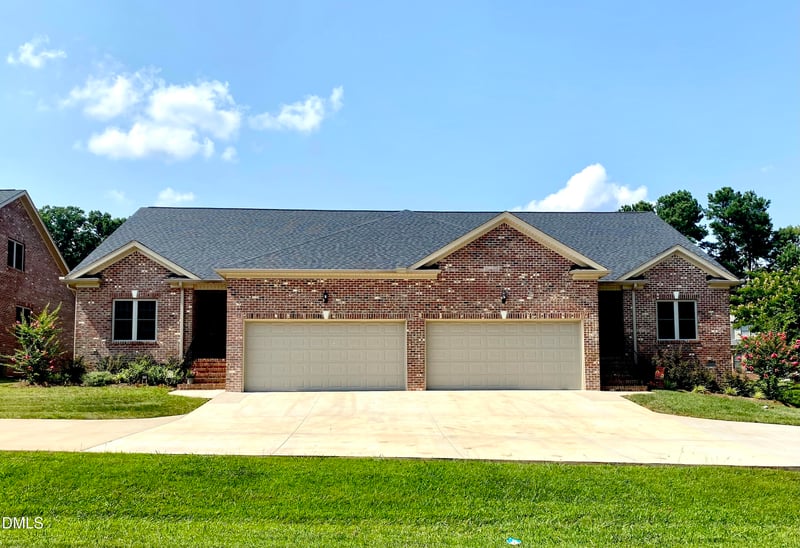 921 Arrowhead Ln, Mebane, NC 27302