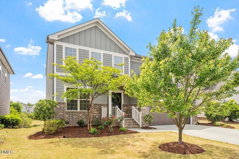 921 Lemster Ln, Cary, NC 27519