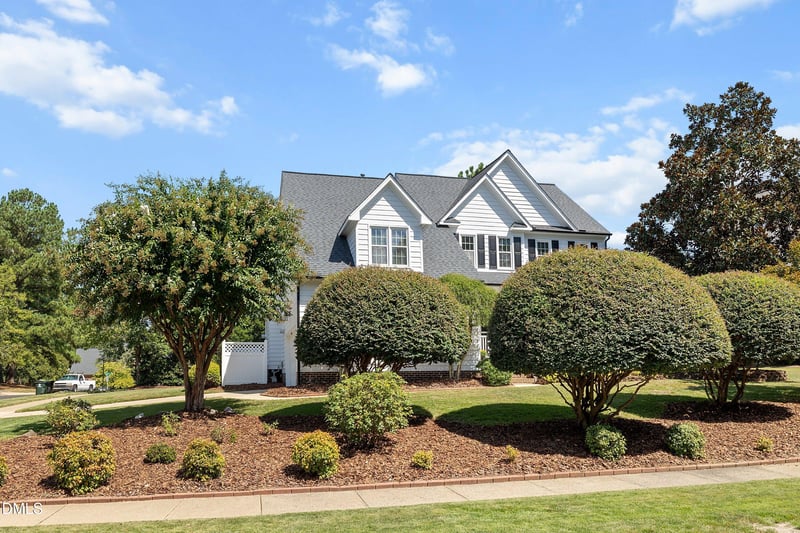 922 Haywards Heath Ln, Apex, NC 27502