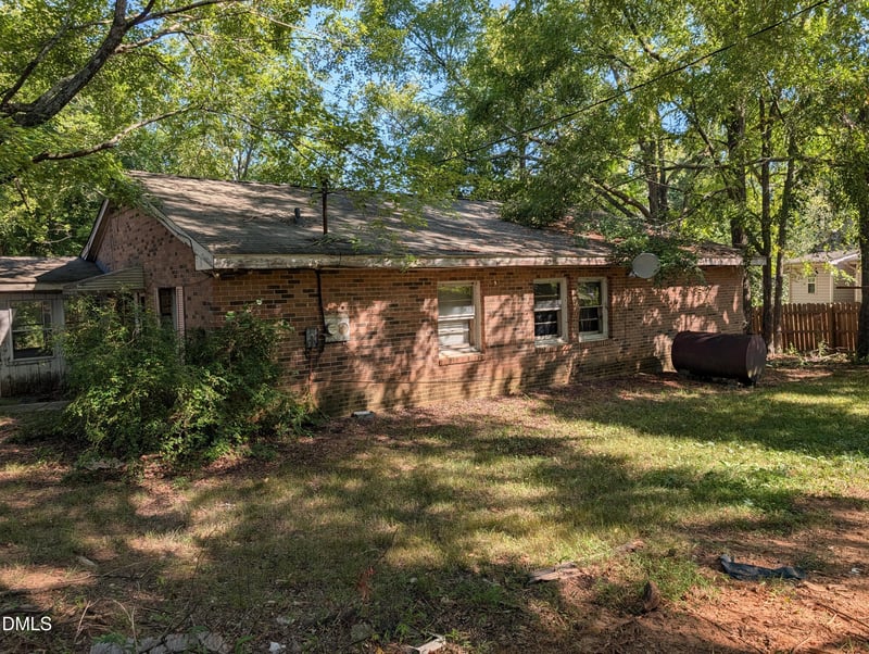 922 N White St, Wake Forest, NC 27587