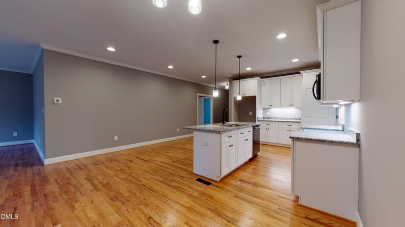 923 Arrowhead Ln, Mebane, NC 27302