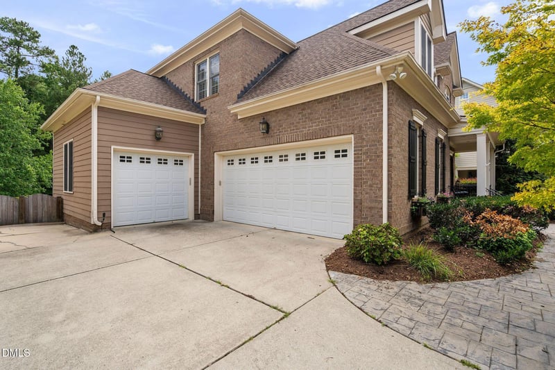 923 Dominion Hill Dr, Cary, NC 27519