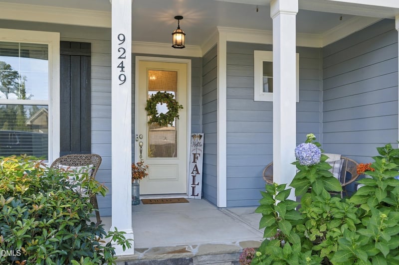 9249 Yardley Town Dr, Wake Forest, NC 27587