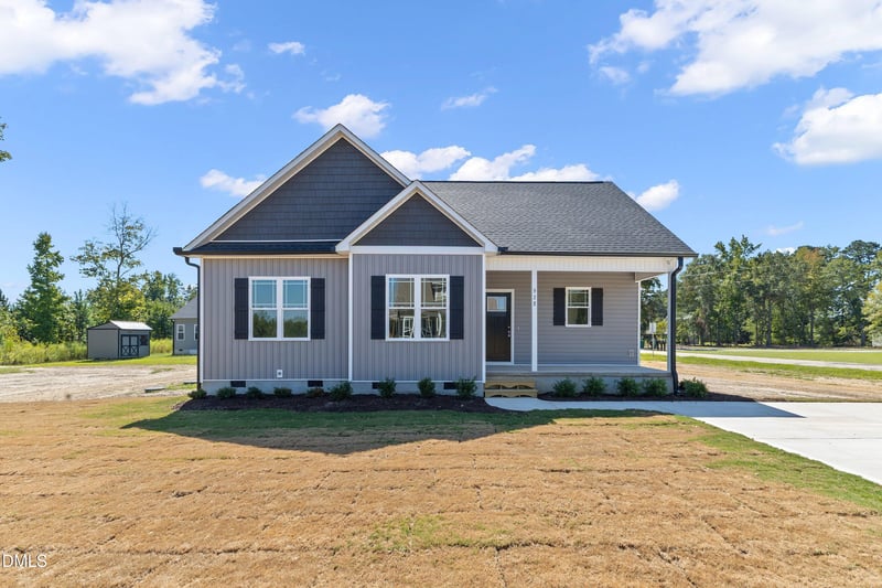 928 Micro Rd W, Selma, NC 27576
