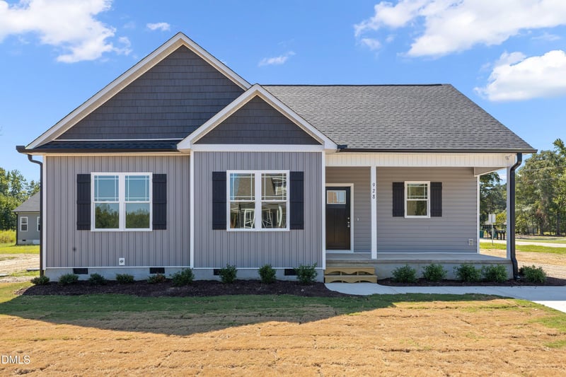 928 Micro Rd W, Selma, NC 27576