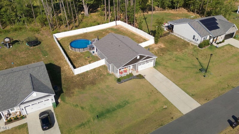 93 Regis Ln, Coats, NC 27521