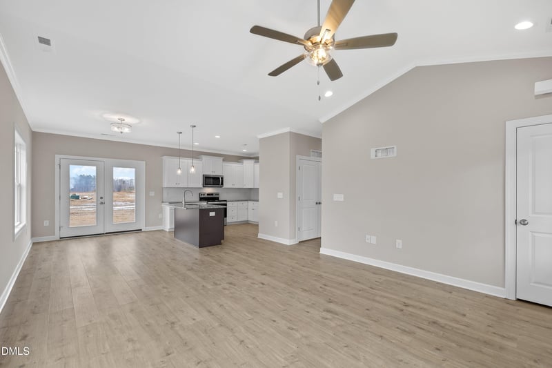930 Micro Rd W, Selma, NC 27576