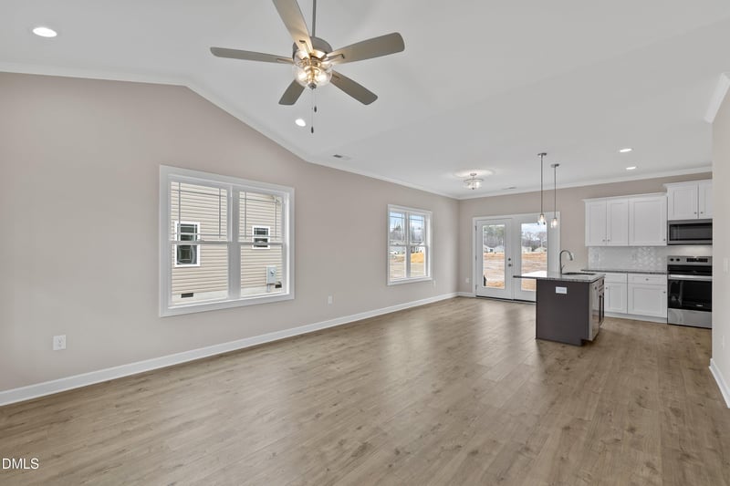 930 Micro Rd W, Selma, NC 27576
