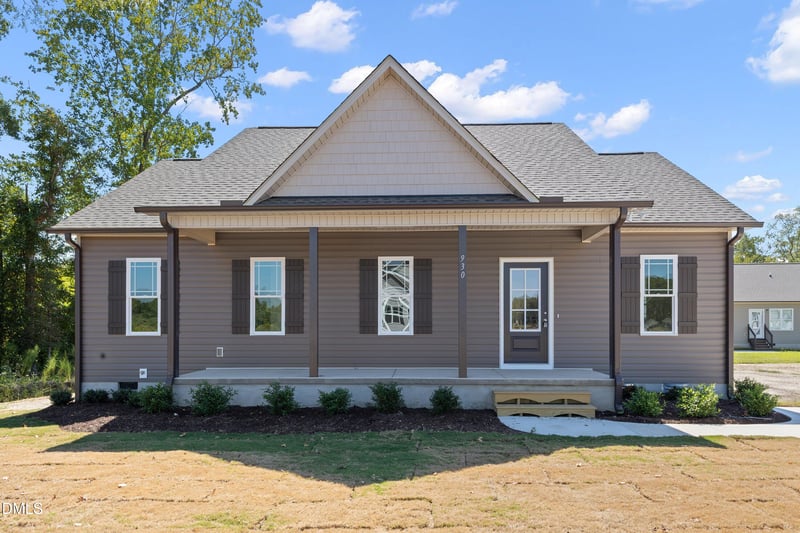 930 Micro Rd W, Selma, NC 27576