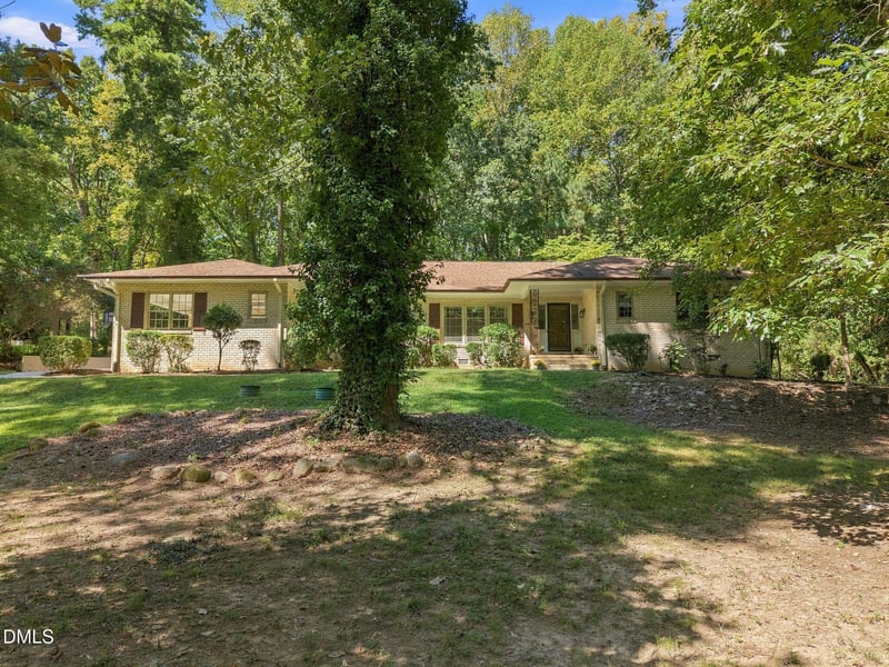 932 Lystra Ln, Chapel Hill, NC 27517