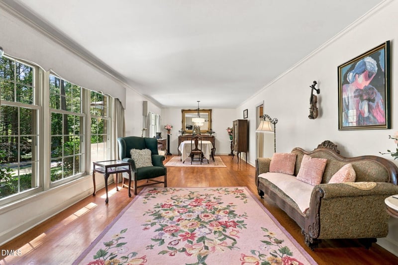 932 Lystra Ln, Chapel Hill, NC 27517