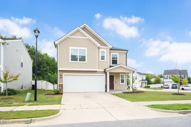 933 Bellewood Gardens Dr, Angier, NC 27501