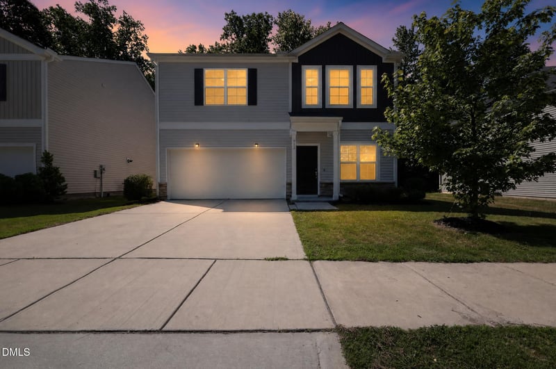 933 Stolls Ln, Knightdale, NC 27545