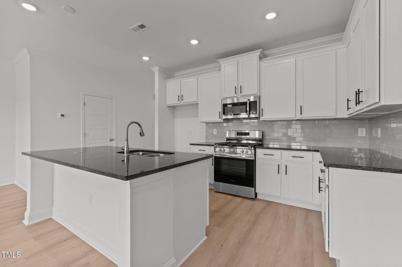 935 Alma Railway Dr #554, Wake Forest, NC 27587